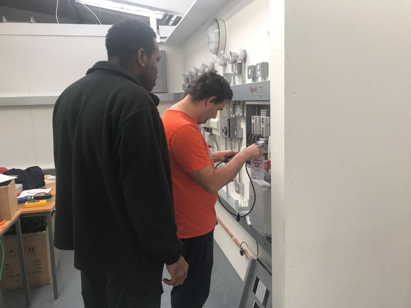 How to an Electrician from start to finish