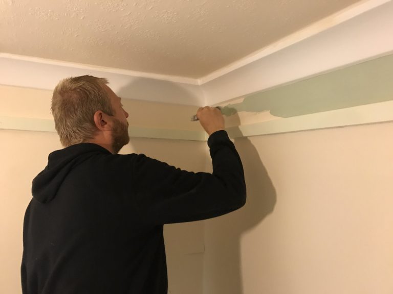 Complete a Decorating Course to begin a New Career!