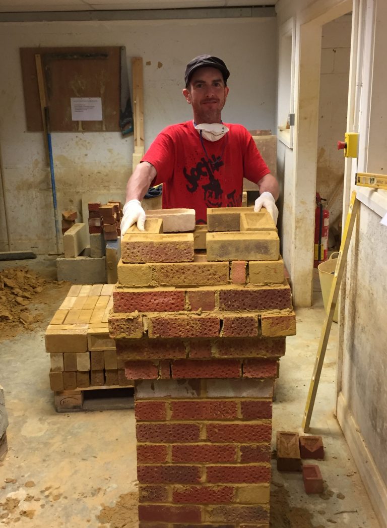 Coming especially from America, we welcome Bob Monnier to our Bricklaying Courses!