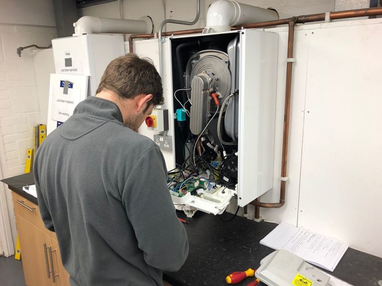 The Group's Last Day On One Of Our Gas Courses!