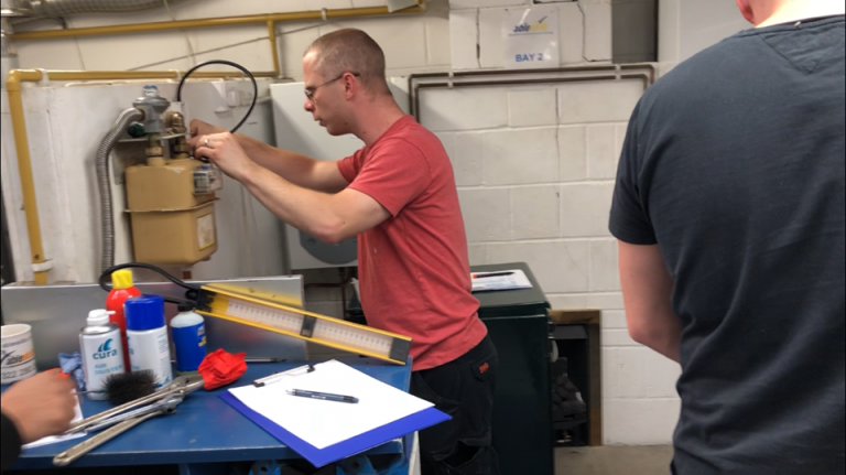 5 Things You Must Look For When Undergoing Gas Training Courses!