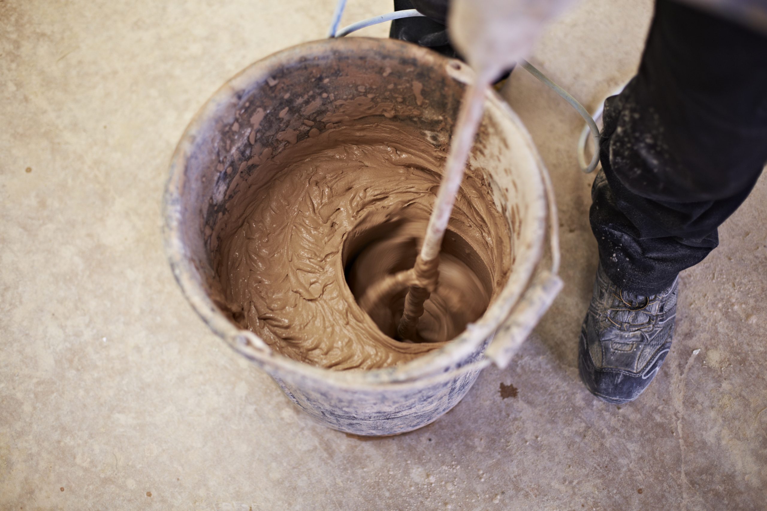 How do I apply a first coat of plaster? Able Skills