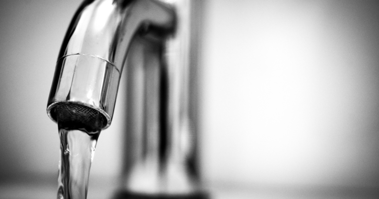 Water efficiency and the price of leaks