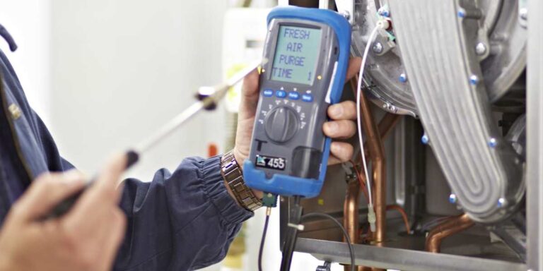 How to become a gas engineer