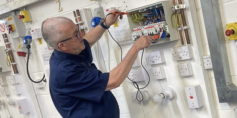 Electrician Course London for Beginners
